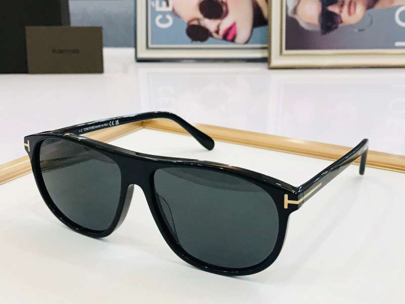 Picture of Tom Ford Sunglasses _SKUfw52147500fw